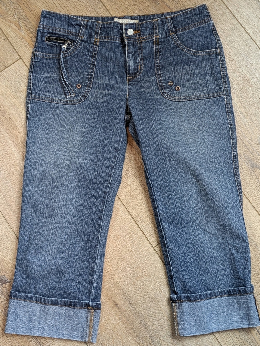 Y2K Personal Identity Grommet Pocket Low Rise Cuffed Capris